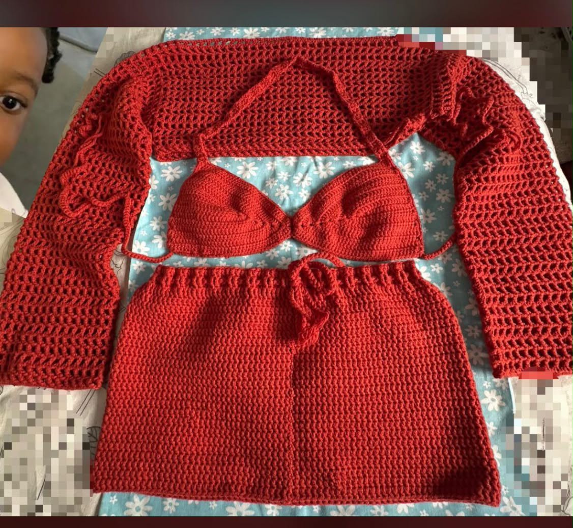 Ensemble 3 Pièces Crochet Rouge - Bikini + Jupe + Cache-épaule ✨